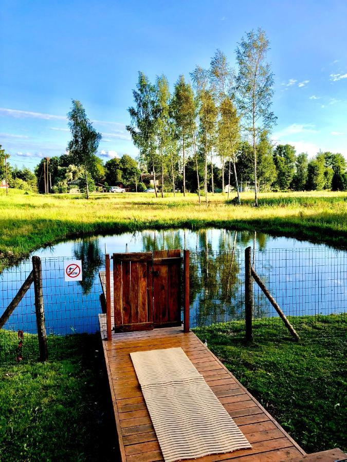 Kulli Pesa Aparthotel Puka Bagian luar foto